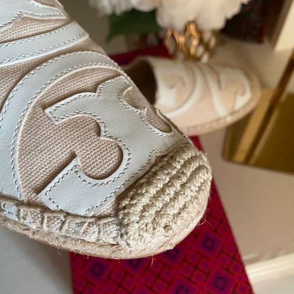 New Tory Burch logo espadrille flat 😍 - Picture 2 of 8
